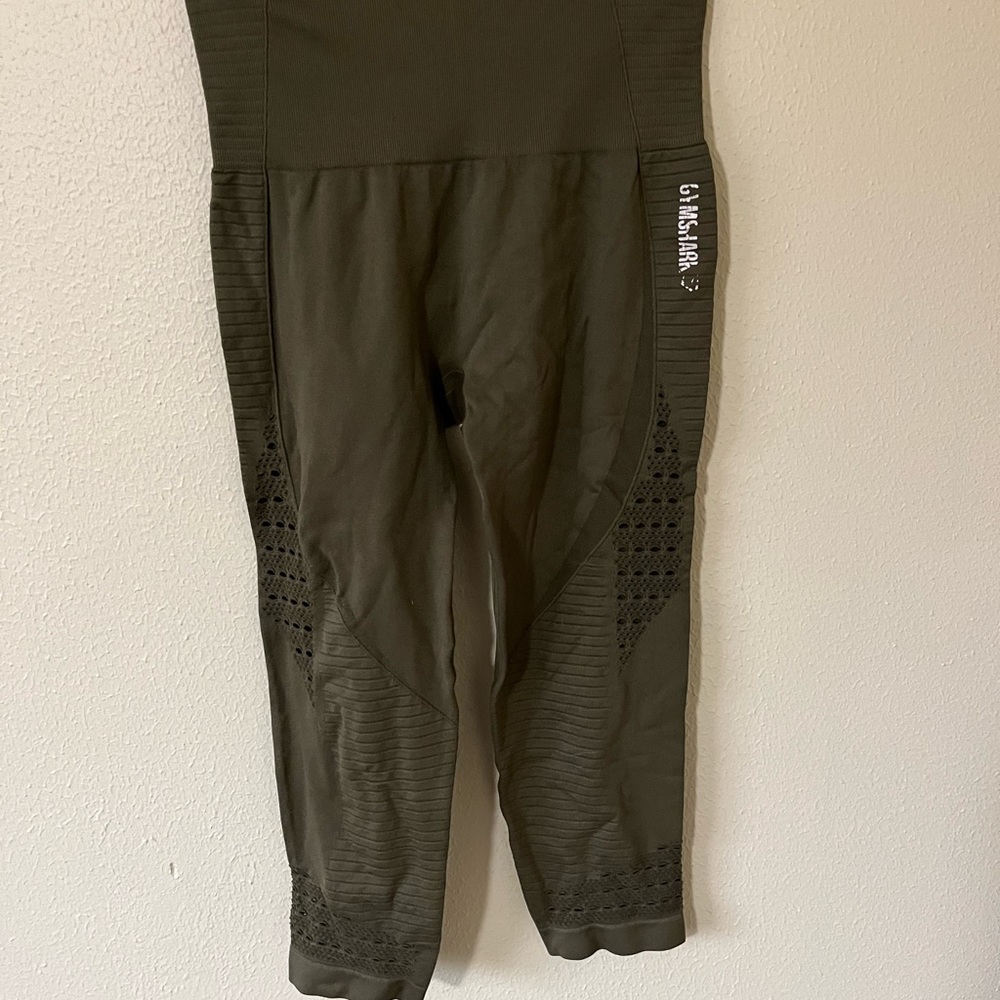 Gym shark green leggings